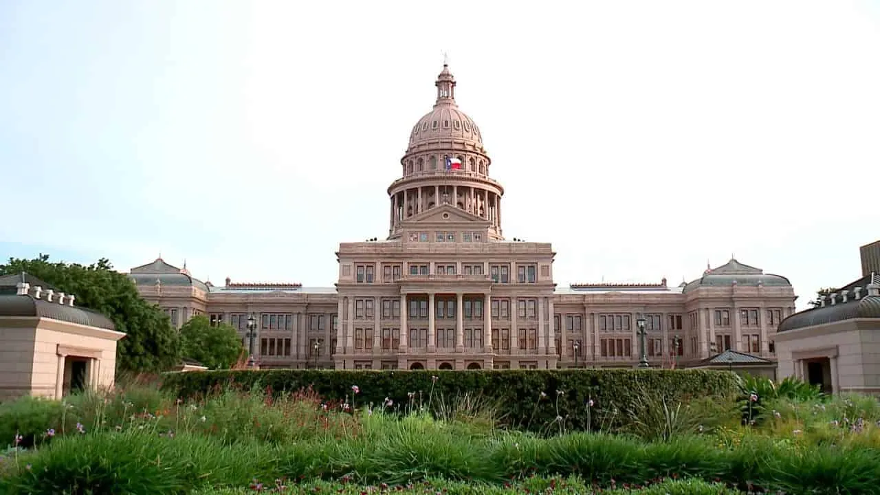 Coronavirus complicates campaigning in Texas, prompts shift in party operations
