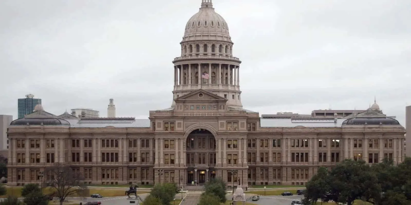 Gov. Greg Abbott instructs state agencies, higher education institutions to cut budgets 5%