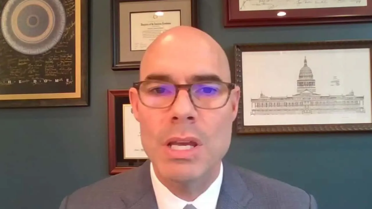 “The goal of Texas is to get back to work in a safe fashion”: Speaker Bonnen on plans to “re-open Texas.” Bonnen, who is part of the strikeforce to “open Texas,” says “the reality is there’s a long time between today and Monday.”