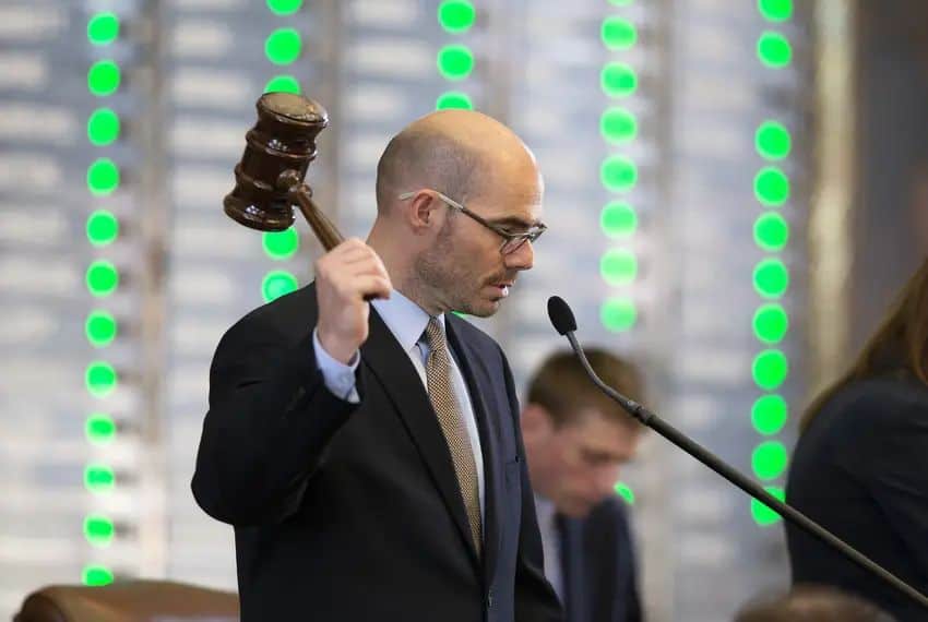 Speaker Pro Tem Dennis Bonnen on the dais in the state House on May 26, 2015. Photo credit: Bob Daemmrich for The Texas Tribune