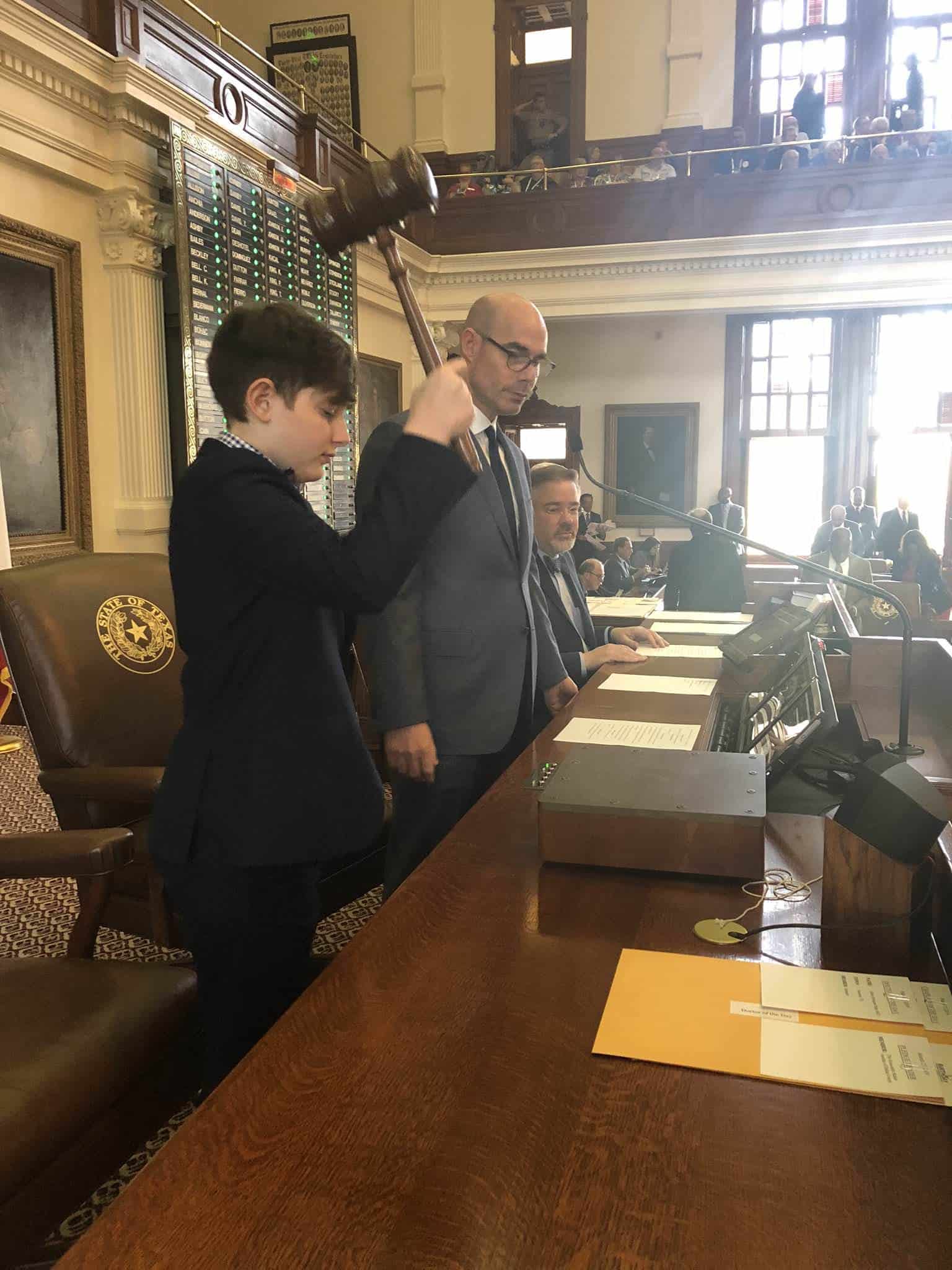 dennis-bonnen-42AF772C-F84C-462B-9D0E-D20833AF9669