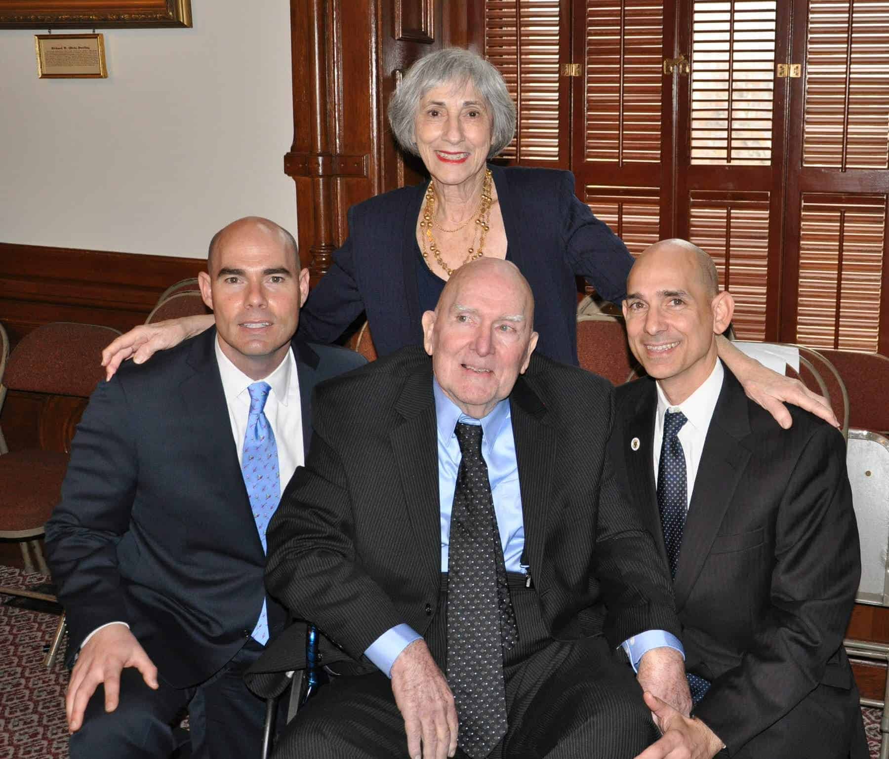 dennis-bonnen-E809C0E0-FC5E-4653-922A-DBB866CC6E01