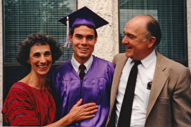 Dennis Bonnen graduated from Angleton High School in 1990.